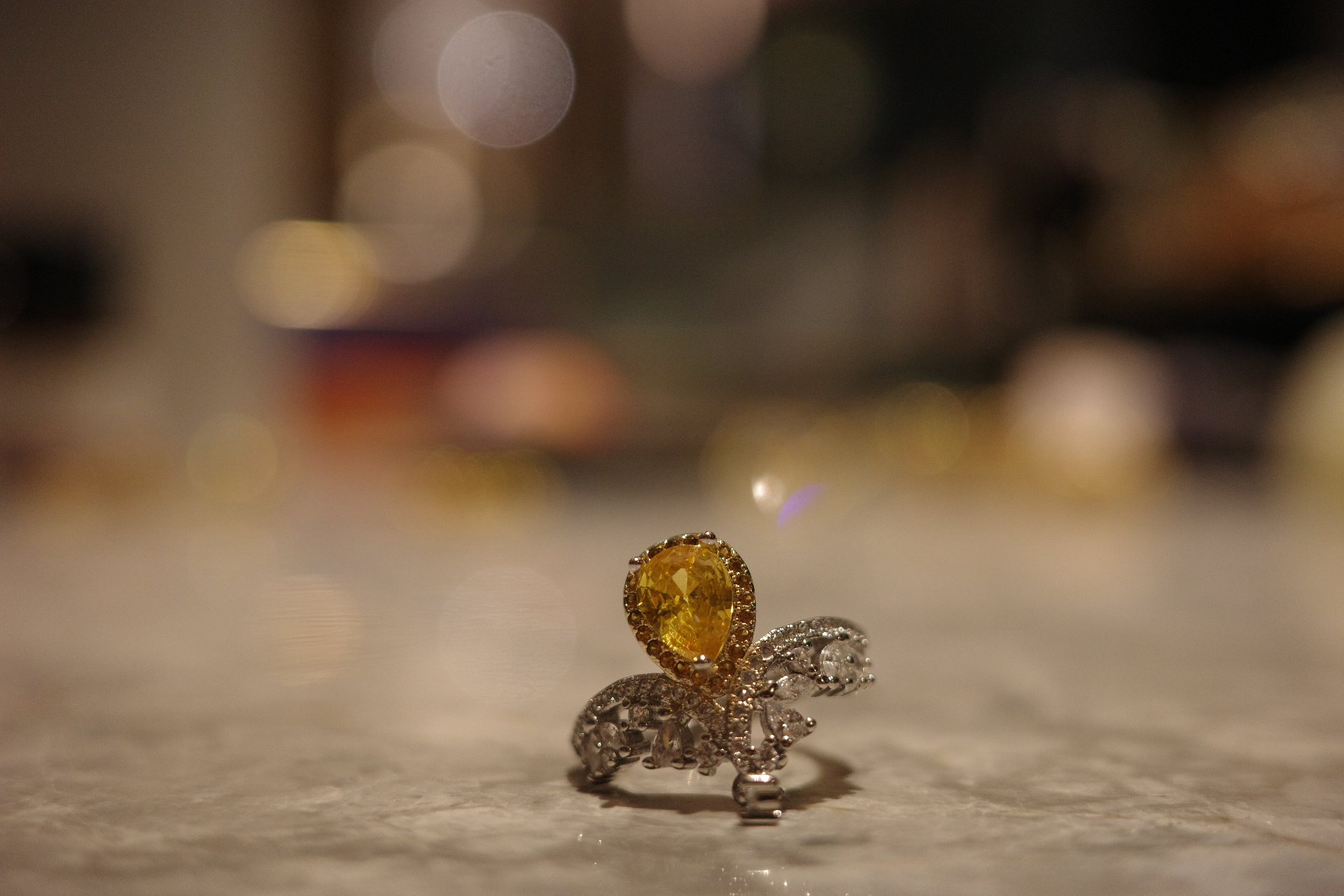OR-YÉNA | The Solar Crown Ring – Pear-Cut Starlight & Architectural Gilded Tiara