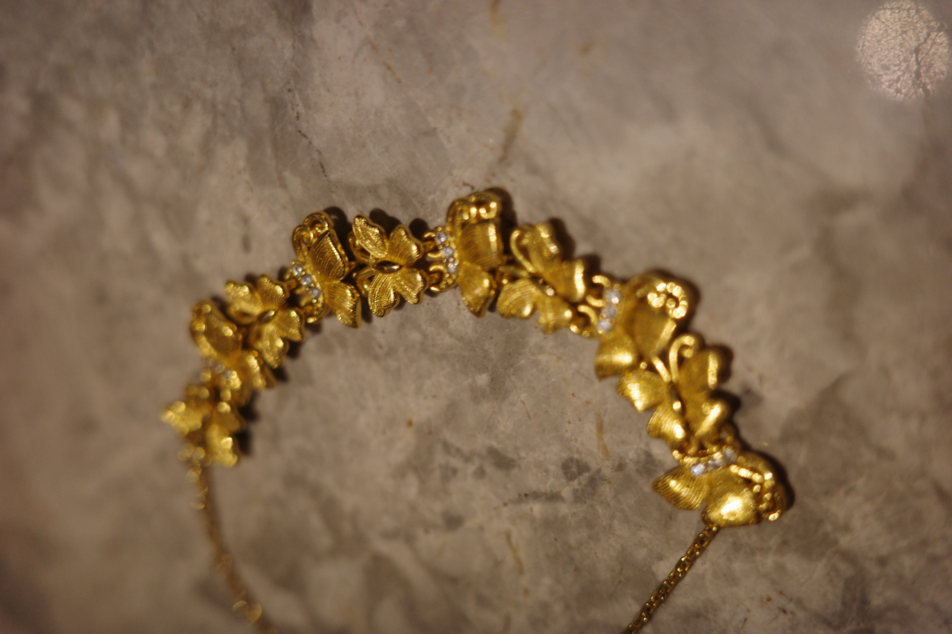 The Venus Butterfly🦋 Chain – Gilded Silk Finish & Adjustable Drawstring Bracelet