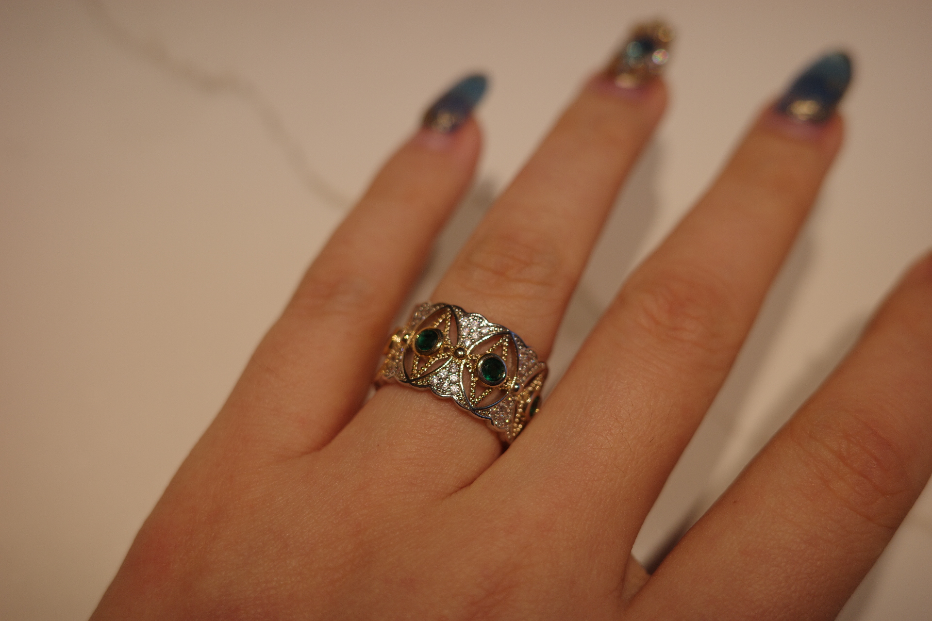 The Jupiter Venetian Eye Ring – Two-Tone Celestial Lattice & Verdant Zirconia