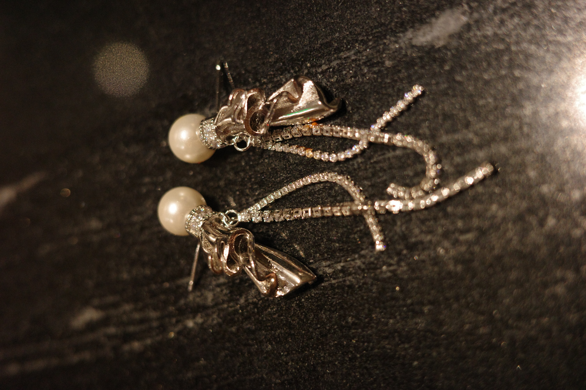 The Moon Ribbon Pearl Earring – Pleated Silk-Gold & Fluid Tassels