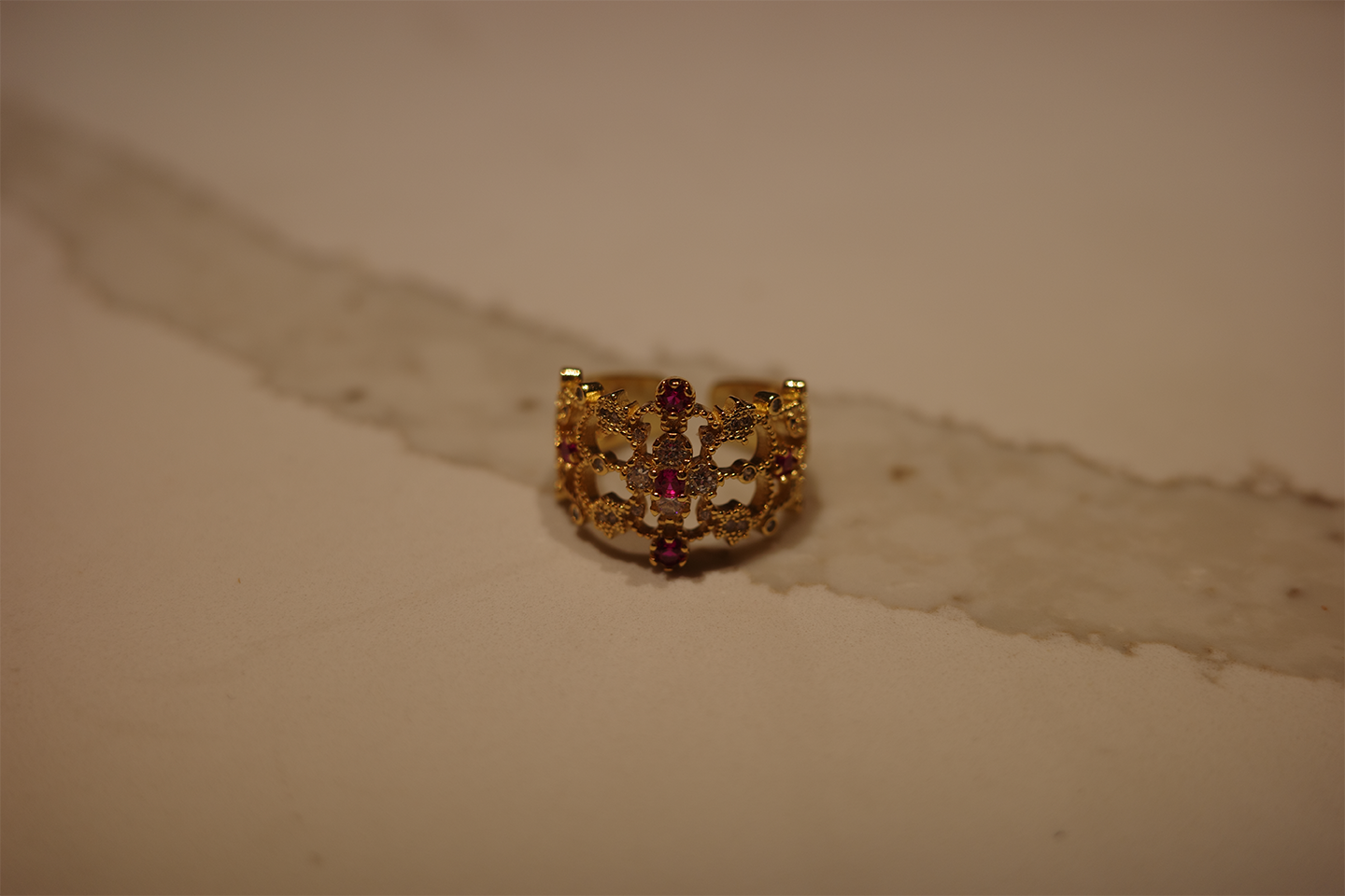 OR-YÉNA | The Mars Grand Finale – Architectural Crown Openwork & Full-Pavé Gilded Ring