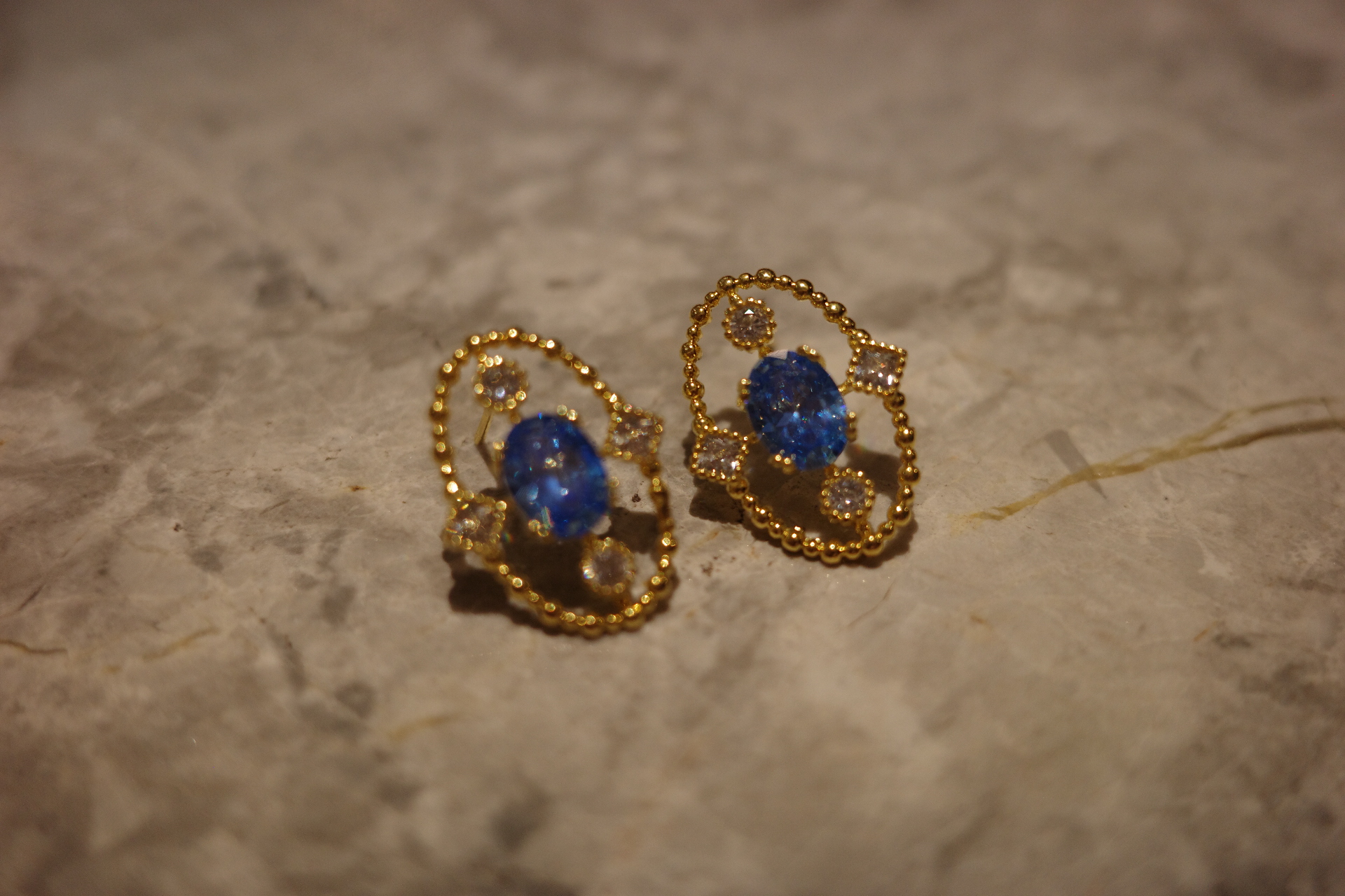 The Venus Azure Crown Earring – Intricate Gold Lace & Oval Zirconia