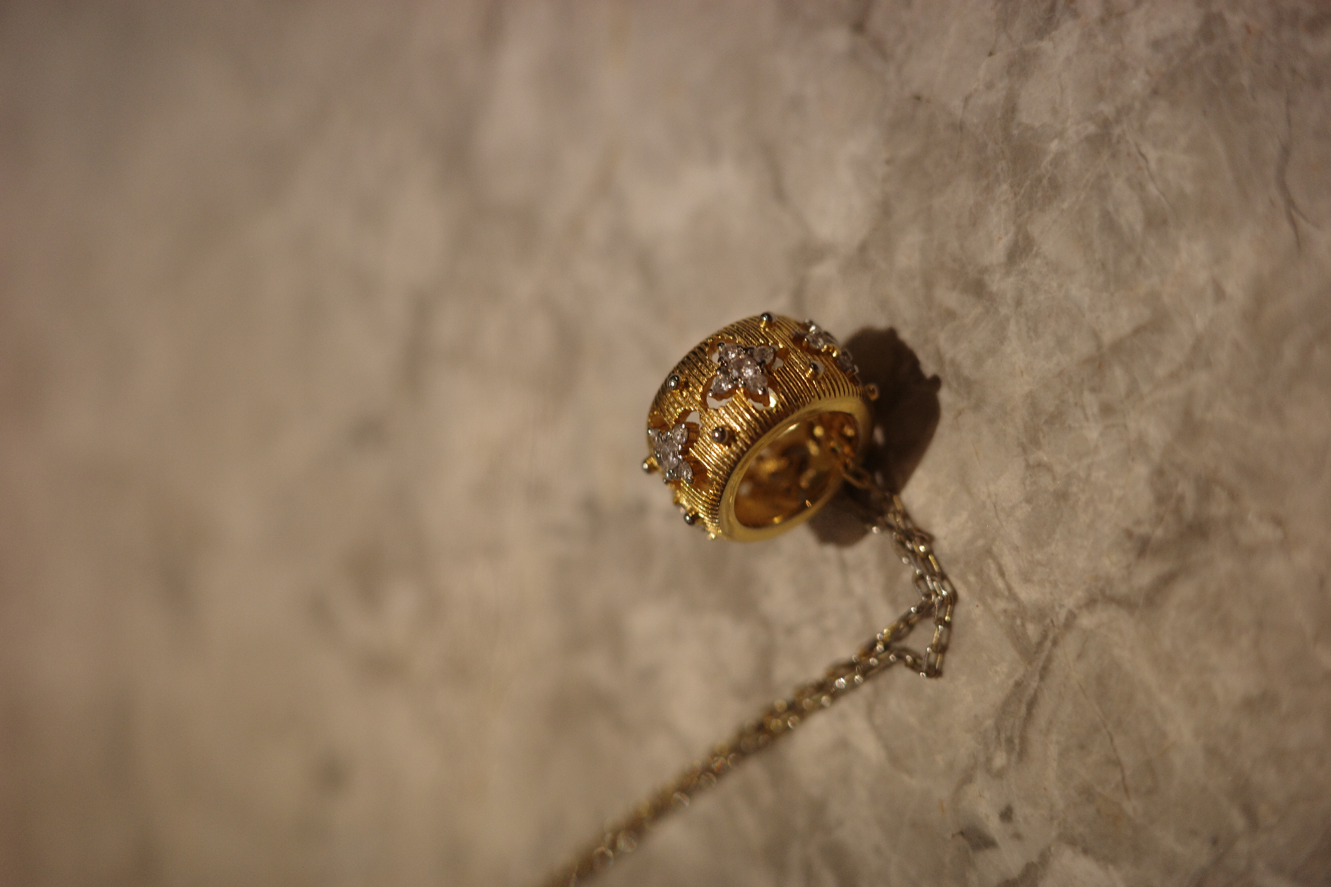 The Saturn Clover Pendant – Brushed Gold Filigree & Radial Diamond Pavé