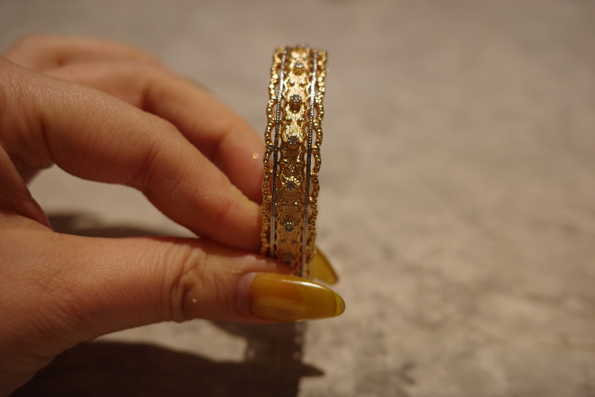 The Imperial Silk Cuff – Brushed Gold "Tessile" Engraving & Full-Pavé Diamond Bangle