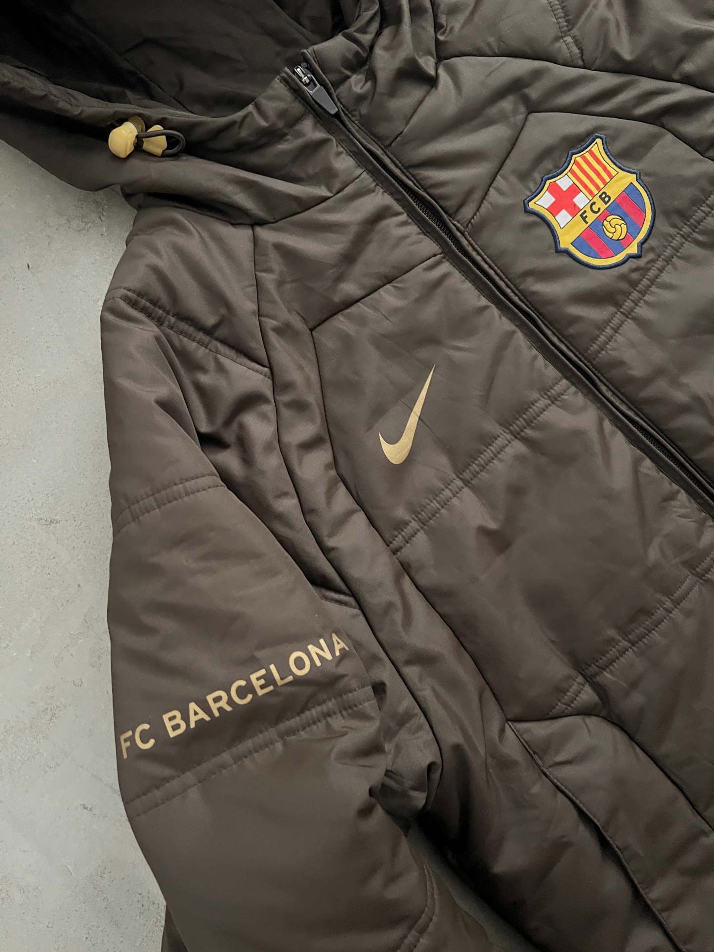 FC BARCELONA NIKE JACKET - 2000S