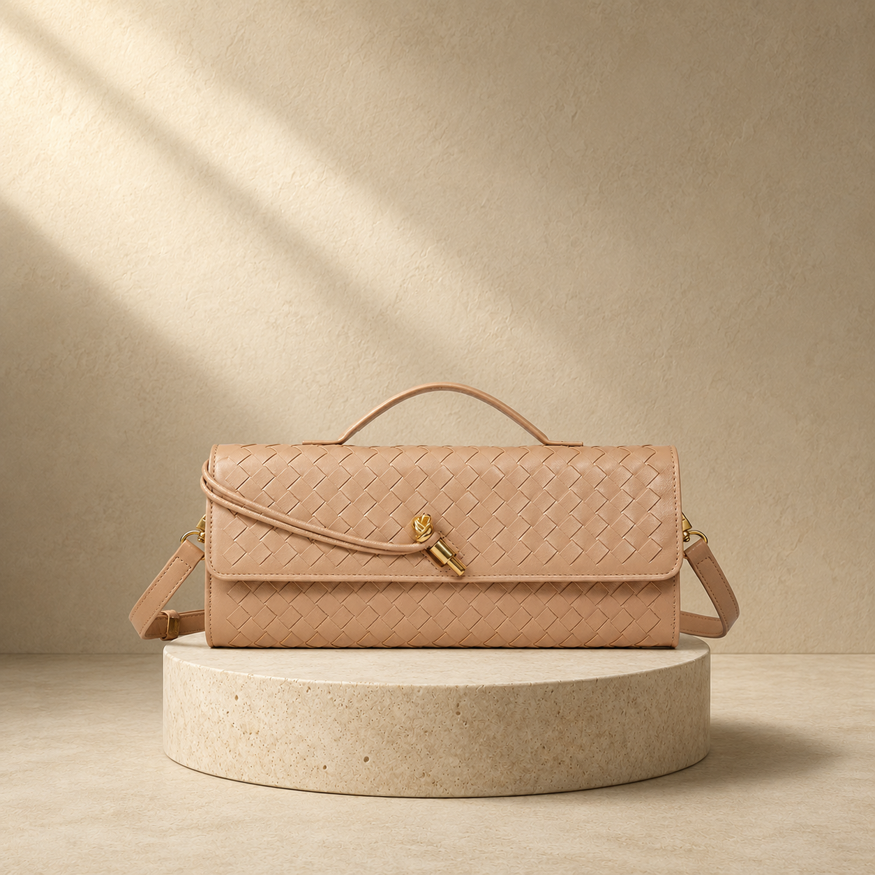 "Aura di Toscana" – Handgeflochtene Luxus-Clutch aus butterweichem italienischem Nappaleder