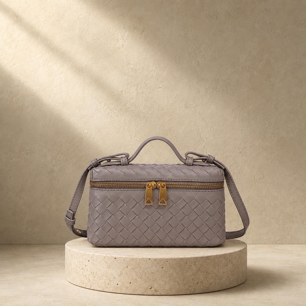 "La Scatola d'Oro" – Exklusive handgeflochtene Vanity-Bag aus ultra-softem italienischem Lammleder