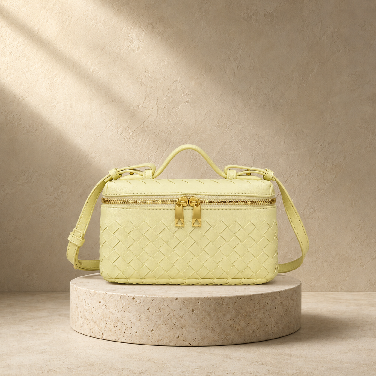 "La Scatola d'Oro" – Exklusive handgeflochtene Vanity-Bag aus ultra-softem italienischem Lammleder