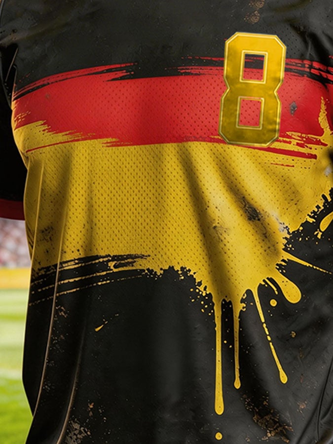 Herren Fußball-Fan-Shirt im Retro-Look: Deutschland Nationalmannschaft, Used-Optik, Kurzarm, Nummer 8
