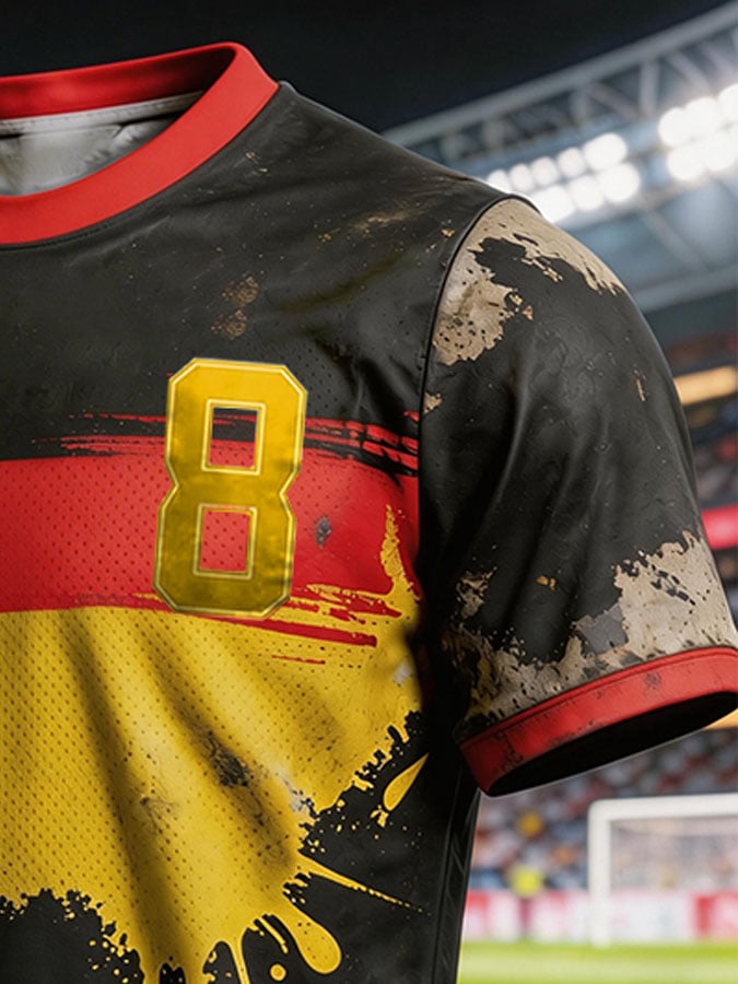 Herren Fußball-Fan-Shirt im Retro-Look: Deutschland Nationalmannschaft, Used-Optik, Kurzarm, Nummer 8