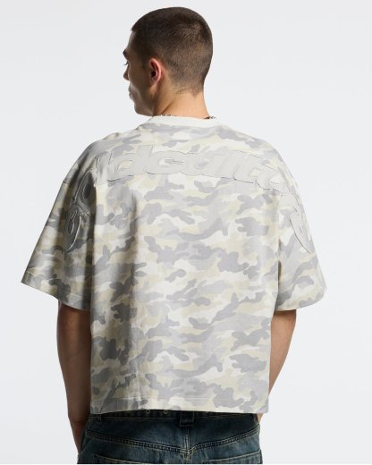 DISTRESS CURVED TEE CAMO GREY