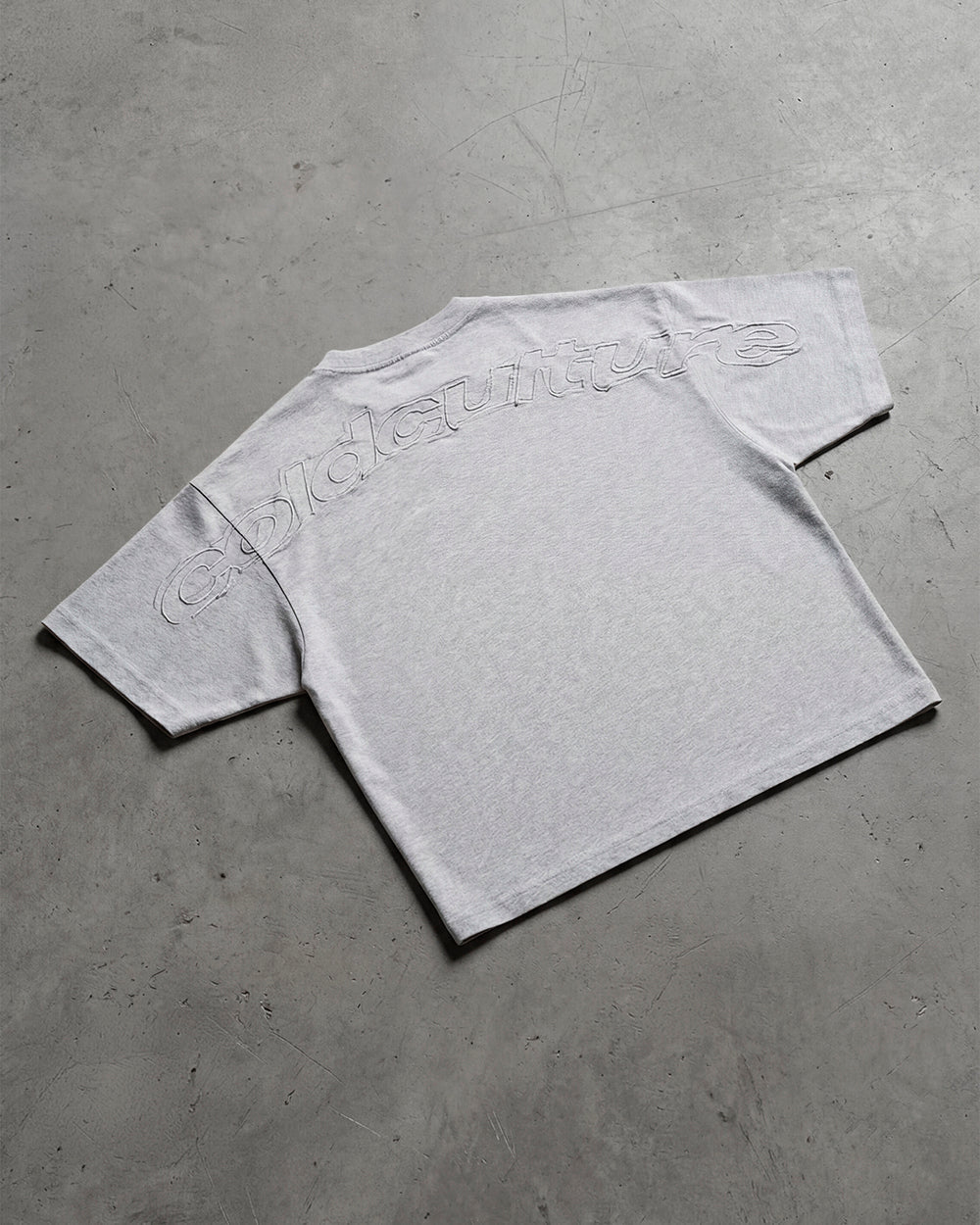 DISTRESS CURVED TEE HEATHER GREY
