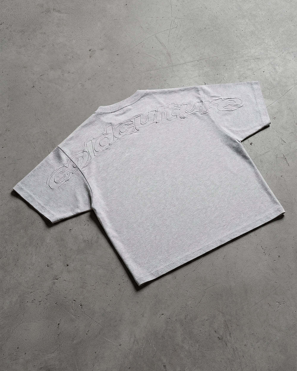DISTRESS CURVED TEE HEATHER GREY