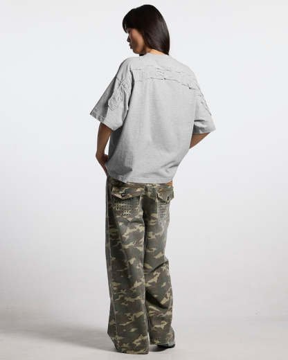 DISTRESS CURVED TEE HEATHER GREY