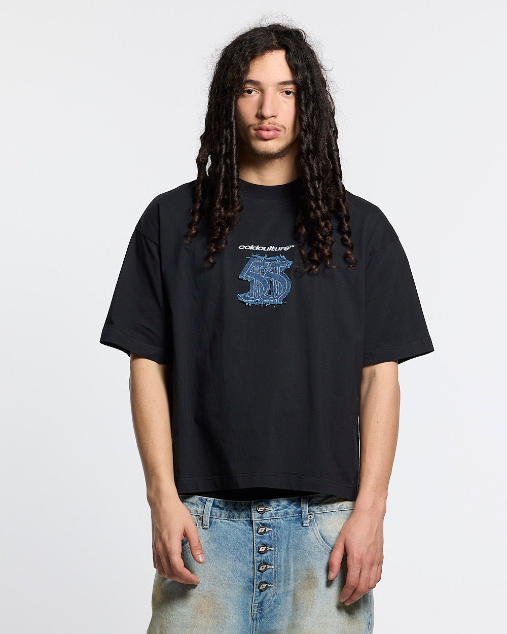 DISTRESSED DOLLAR TEE BLACK