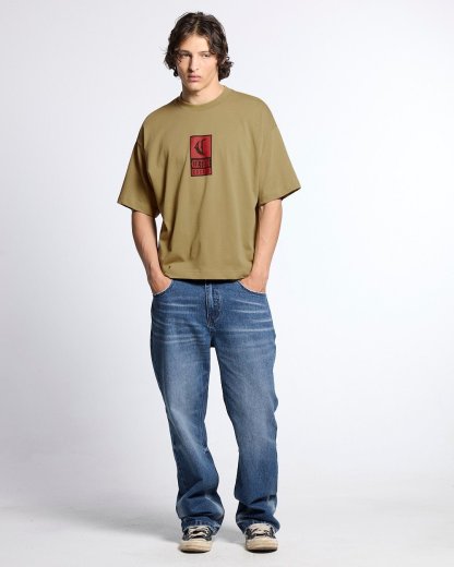 GOTHIC CURVED TEE GREEN