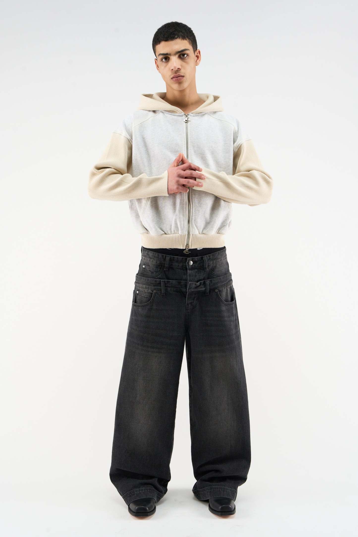 Exit Grey Zipper