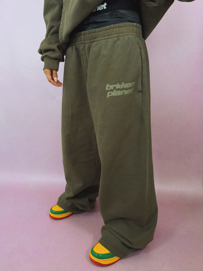 Star Logo Straight Leg Sweatpants