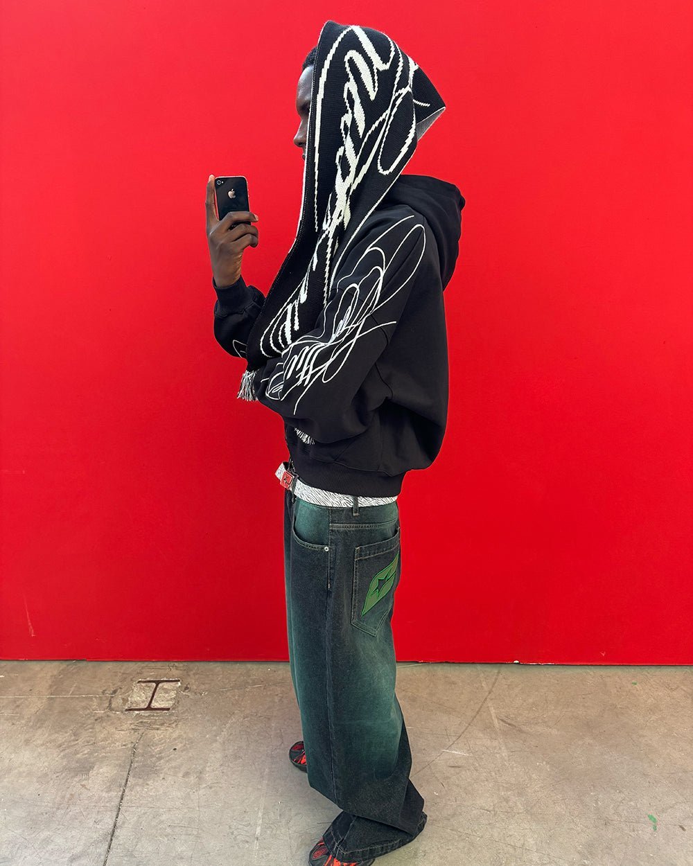 NEW SCRIPT ZIP HOODIE BLACK