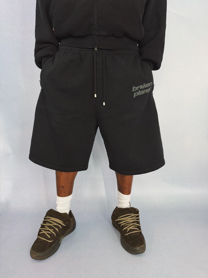 STAR LOGO SHORTS