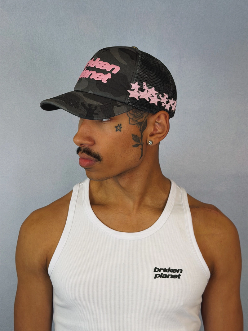 STAR CAMO TRUCKER HAT