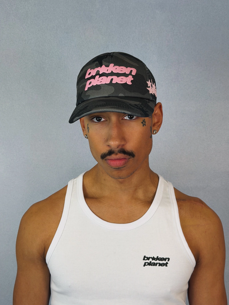 STAR CAMO TRUCKER HAT