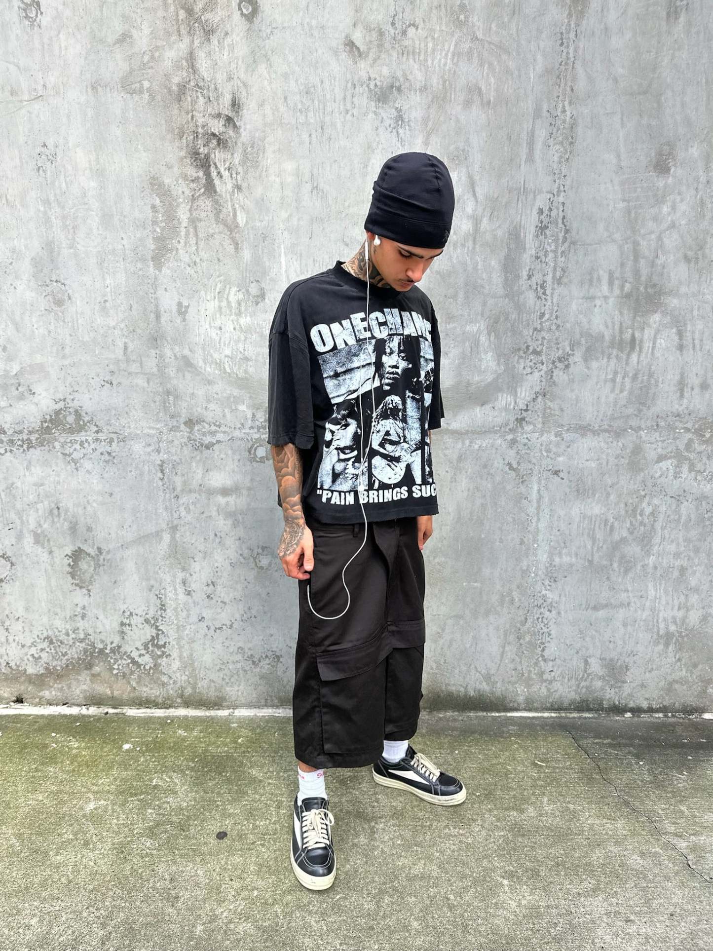 PAIN BRINGS SUCCESS BLACK TEE