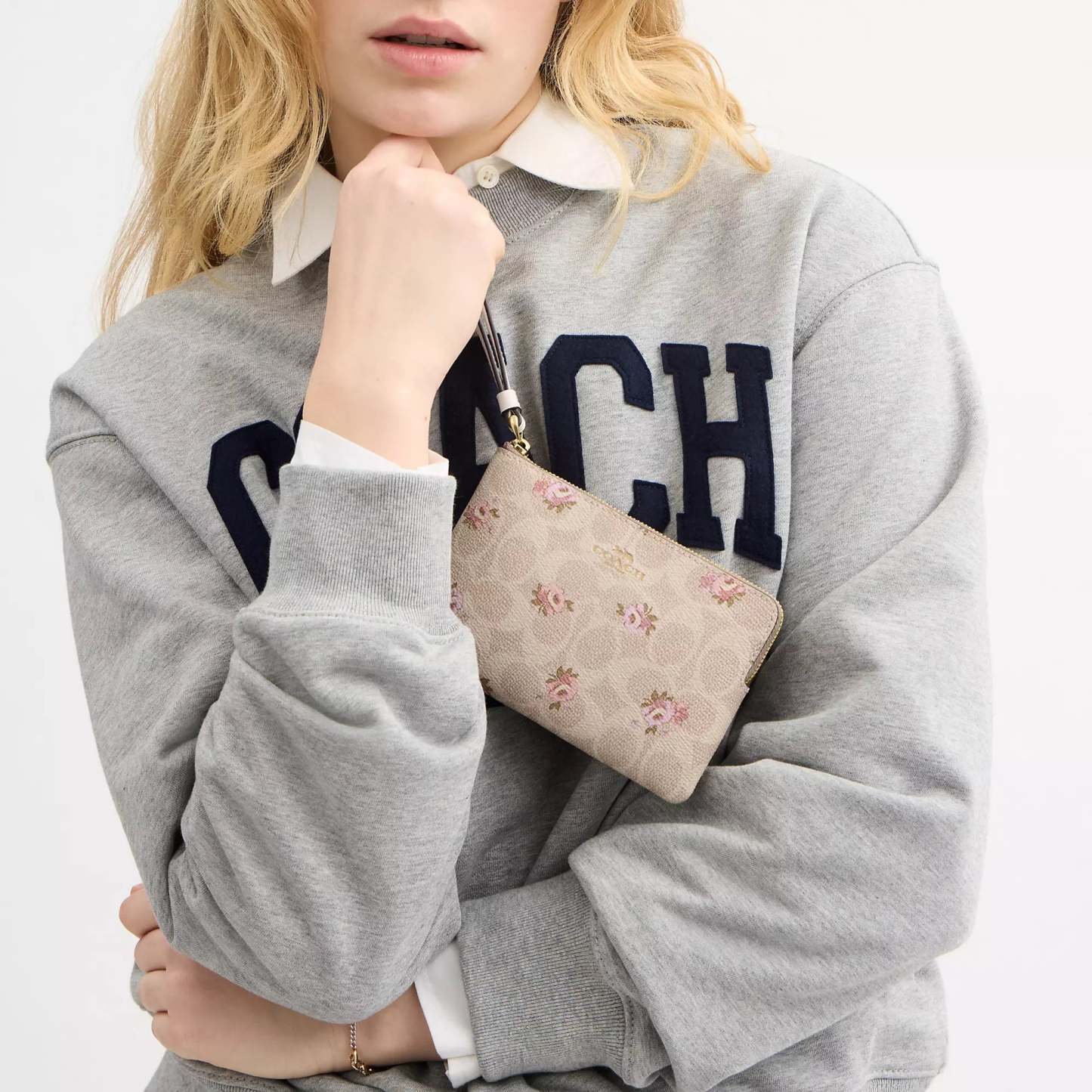 Outlet Corner Zip Wristlet In Signature Canvas With Floral Print