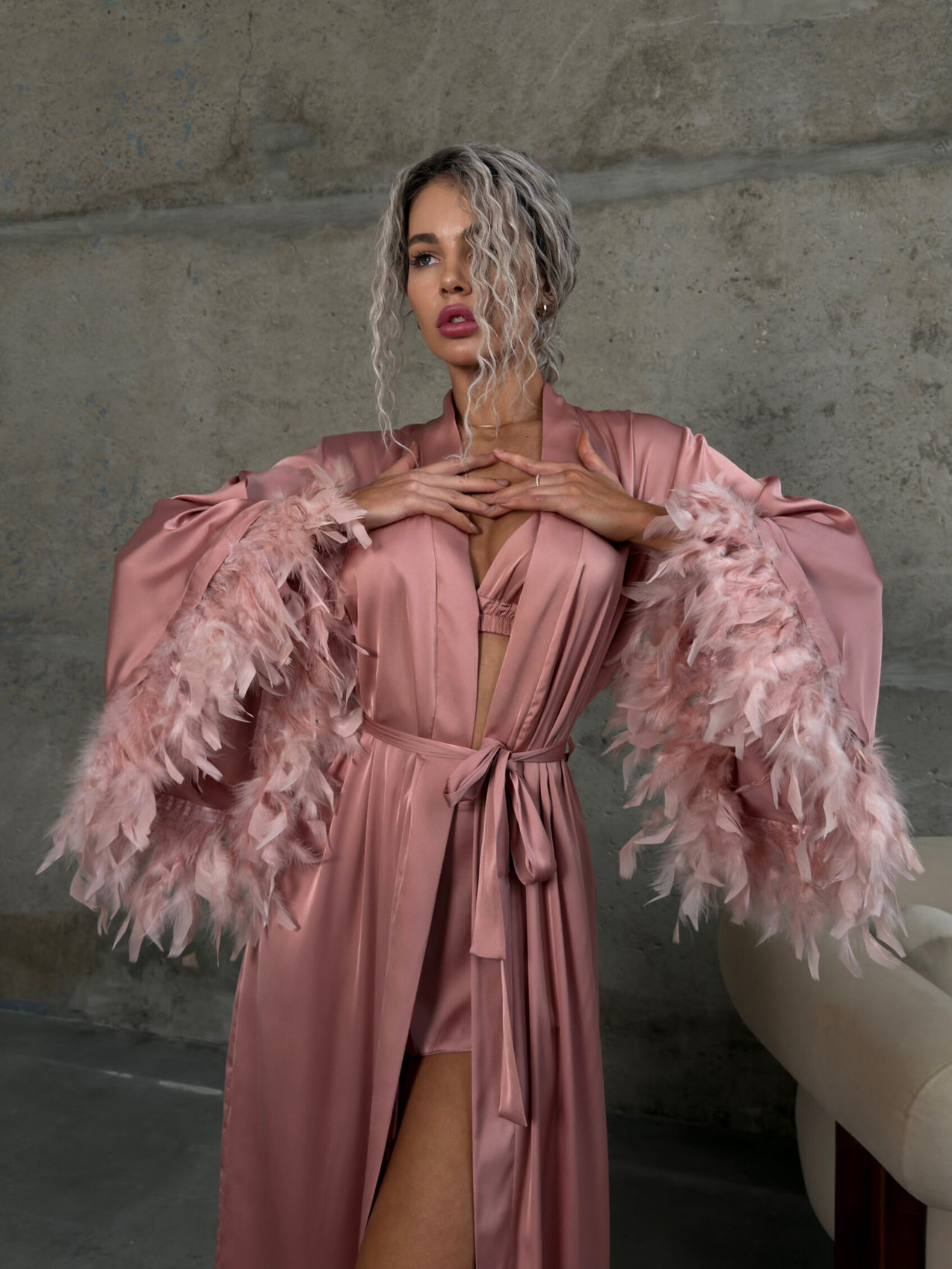 Olivia Feather Shorts Set In Pink