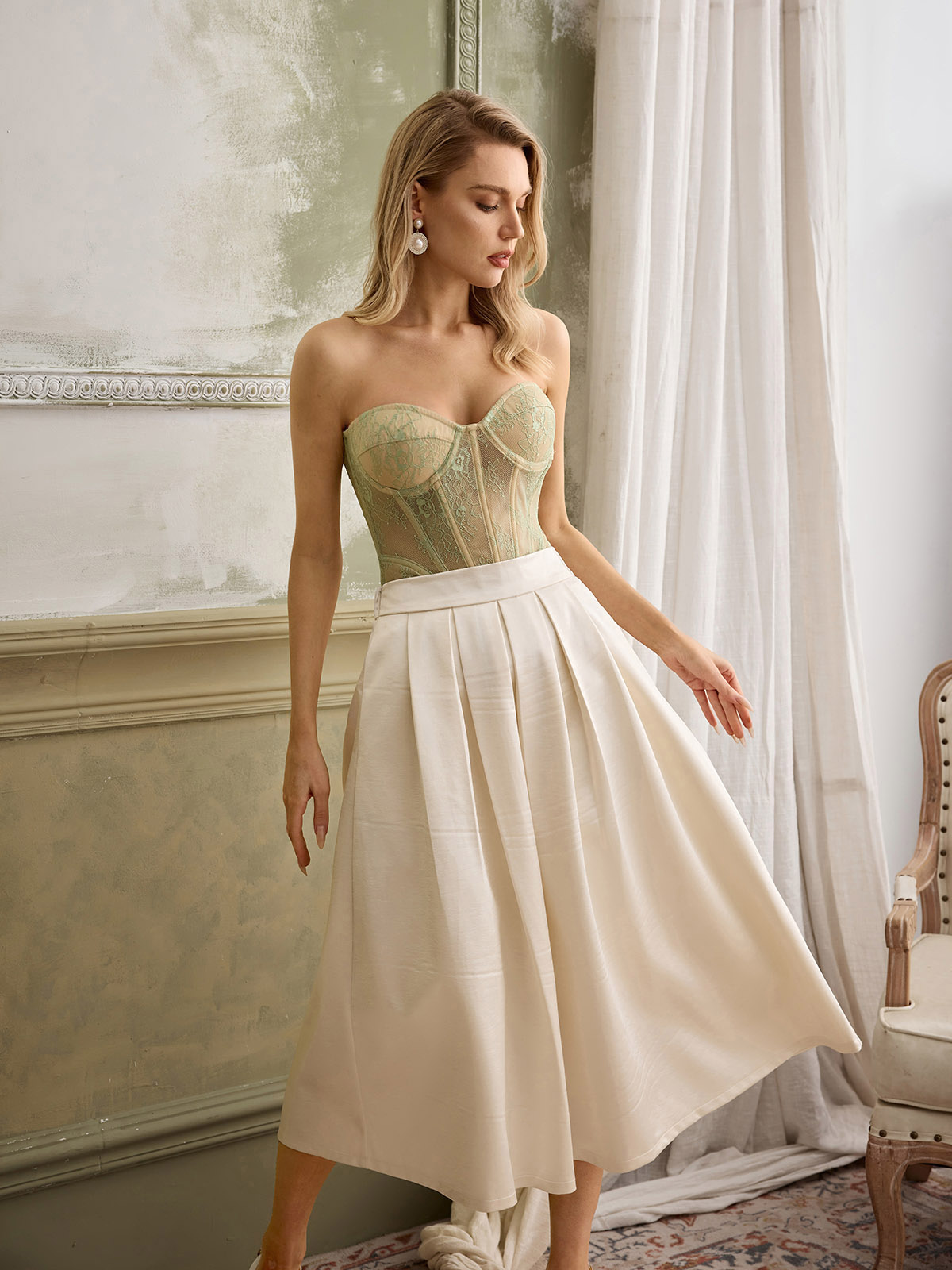 Alaina Lace Corset In Green