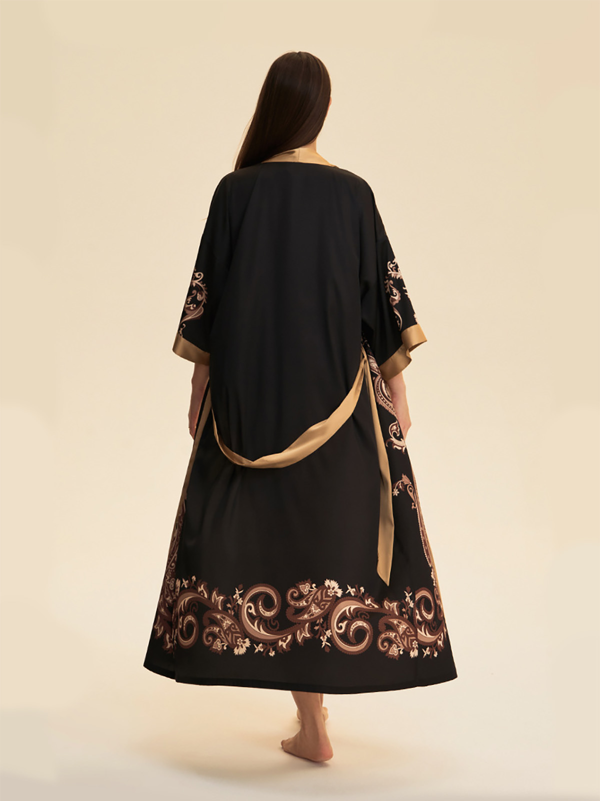 Athena Floral Print Robe In Black