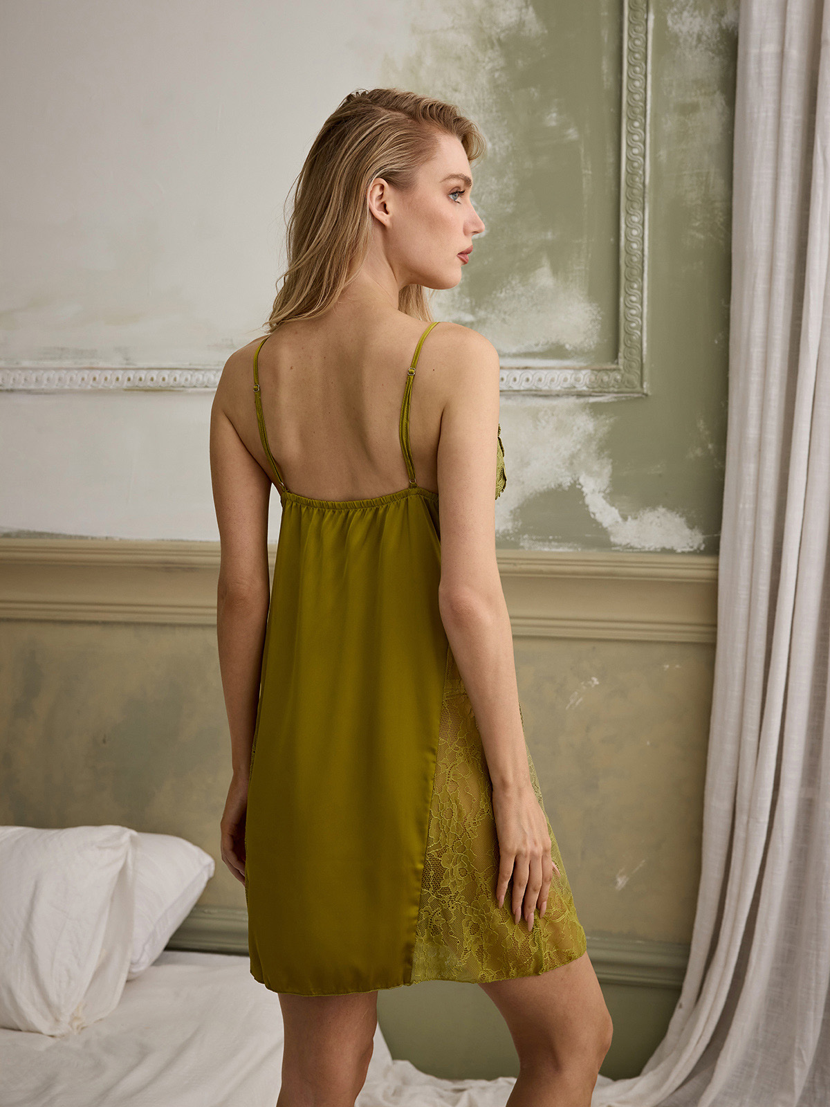 Miriam Lace Cutout Robe Set