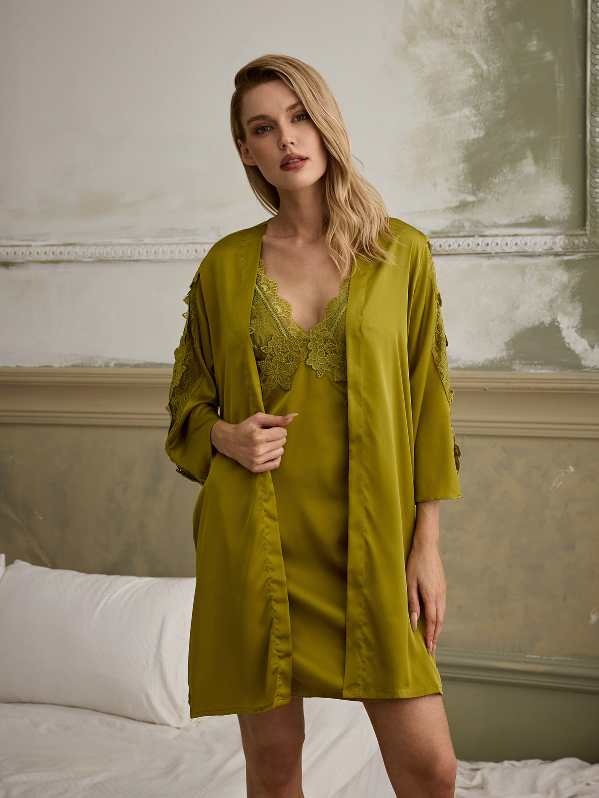Miriam Lace Cutout Robe Set