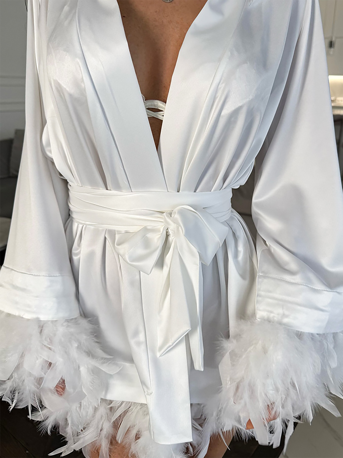 Olivia Feather Robe In White