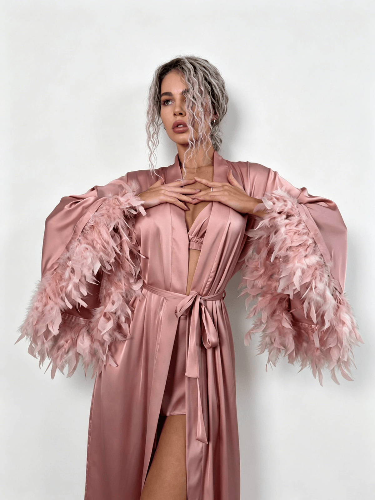 Olivia Feather Shorts Set In Pink