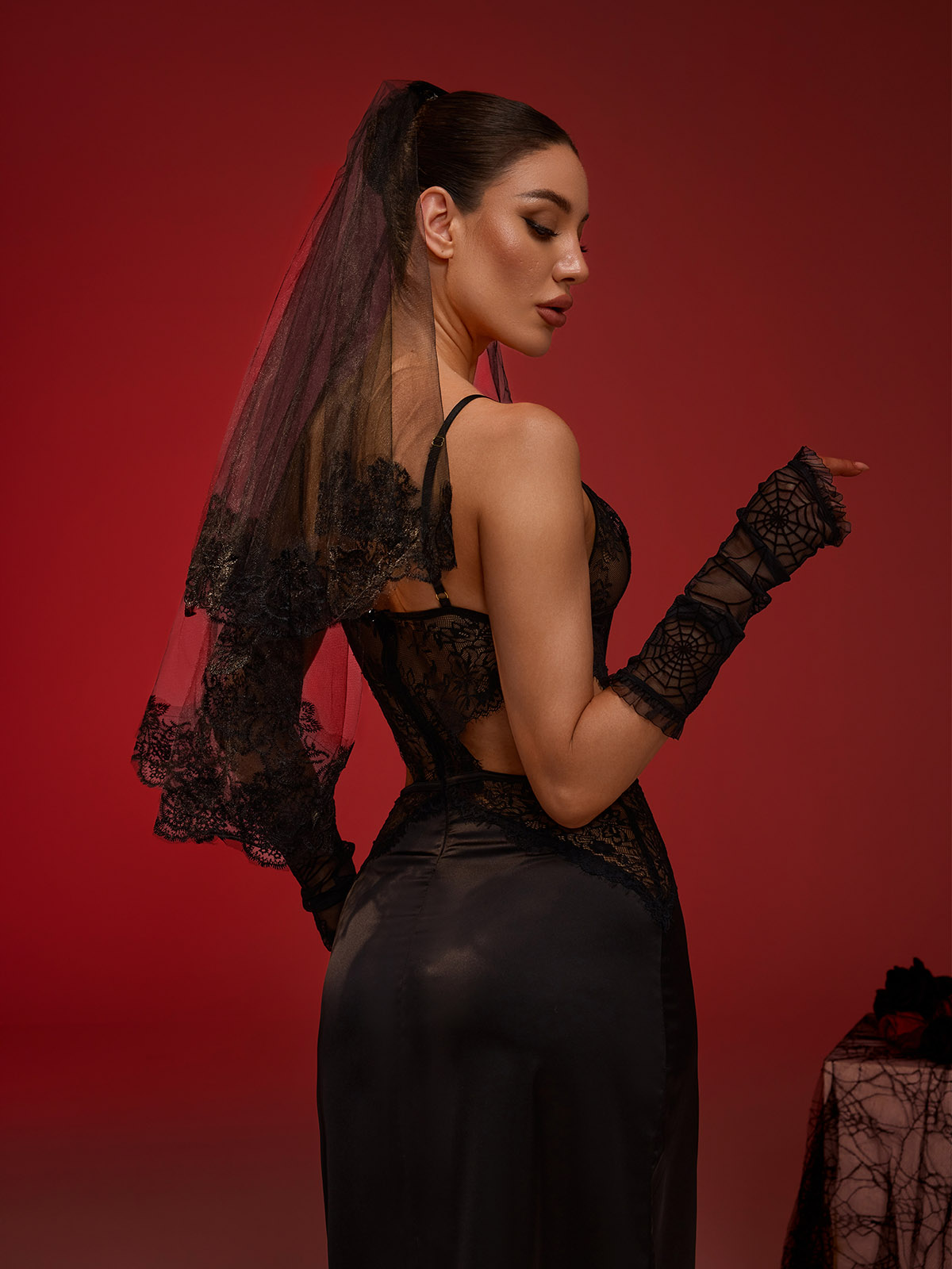 Andie Lace Veil - Black