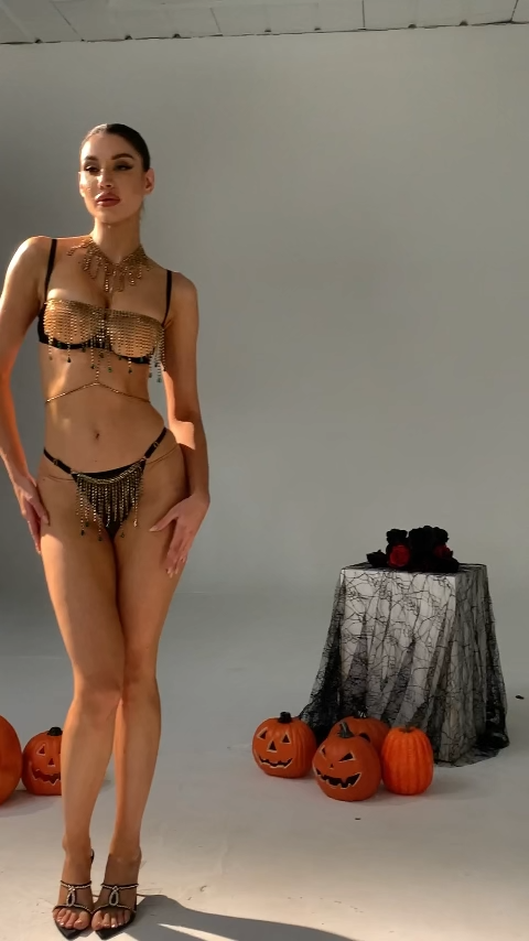 Deborah Tassel Set