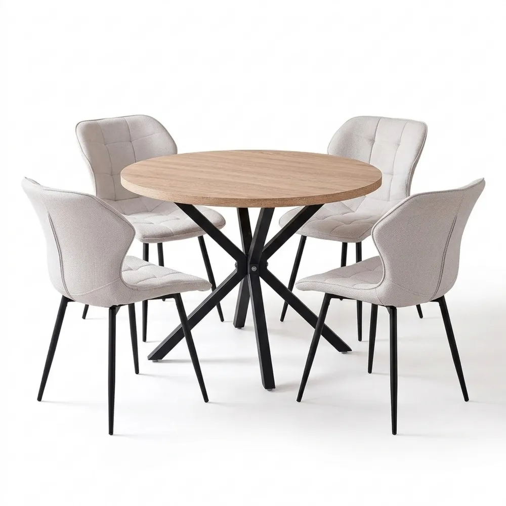 Runder Esstisch mit hellen Holzmaserungen und 4 Leinenstühlen