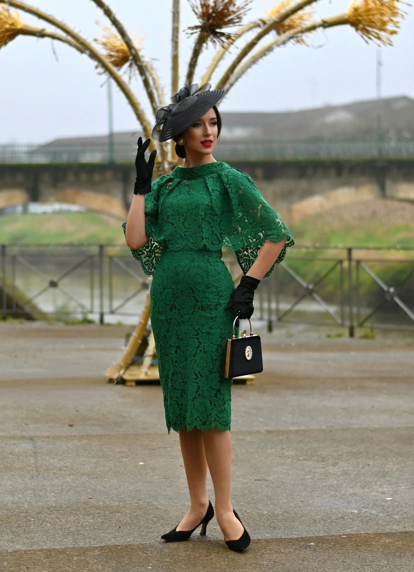 Green Lace Cape Retro Dress