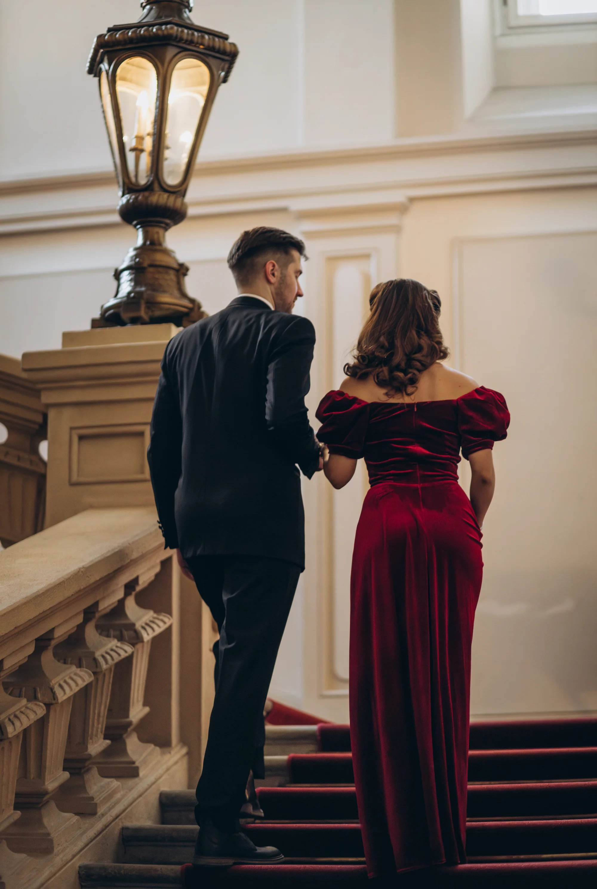 Velvet Vintage Gown – Luxury 1950s Glam Evening Dress