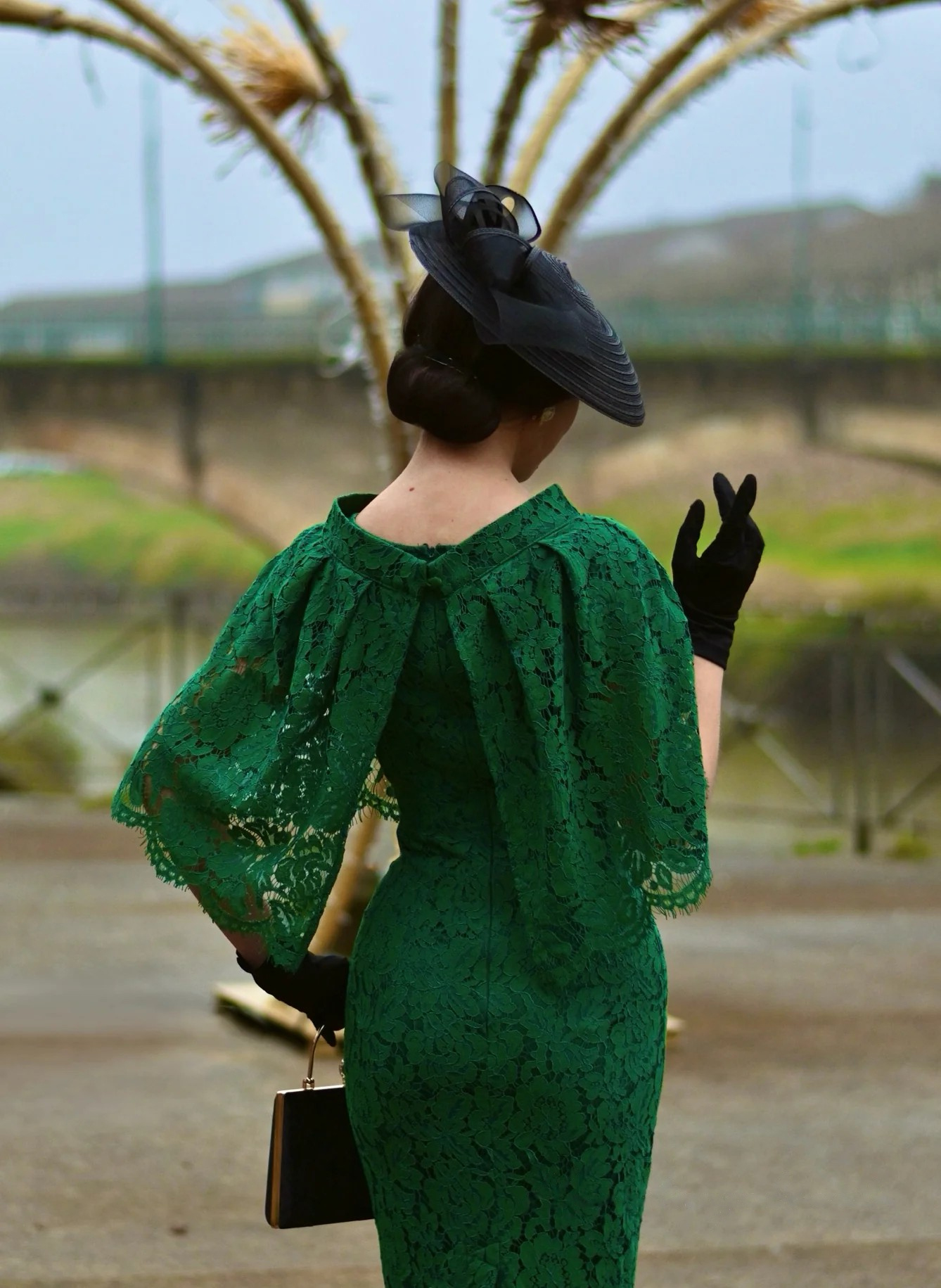 Green Lace Cape Retro Dress