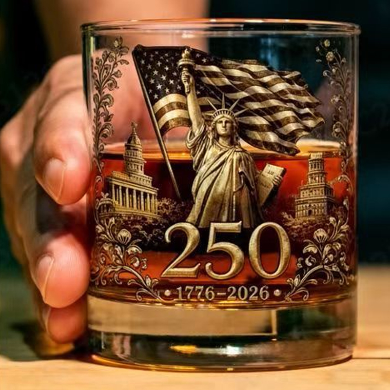 🦅250 Years of Freedom Commemorative Whiskey Glass