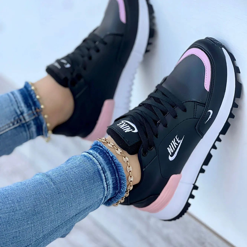 Módne dámske topánky NIKE® 2026