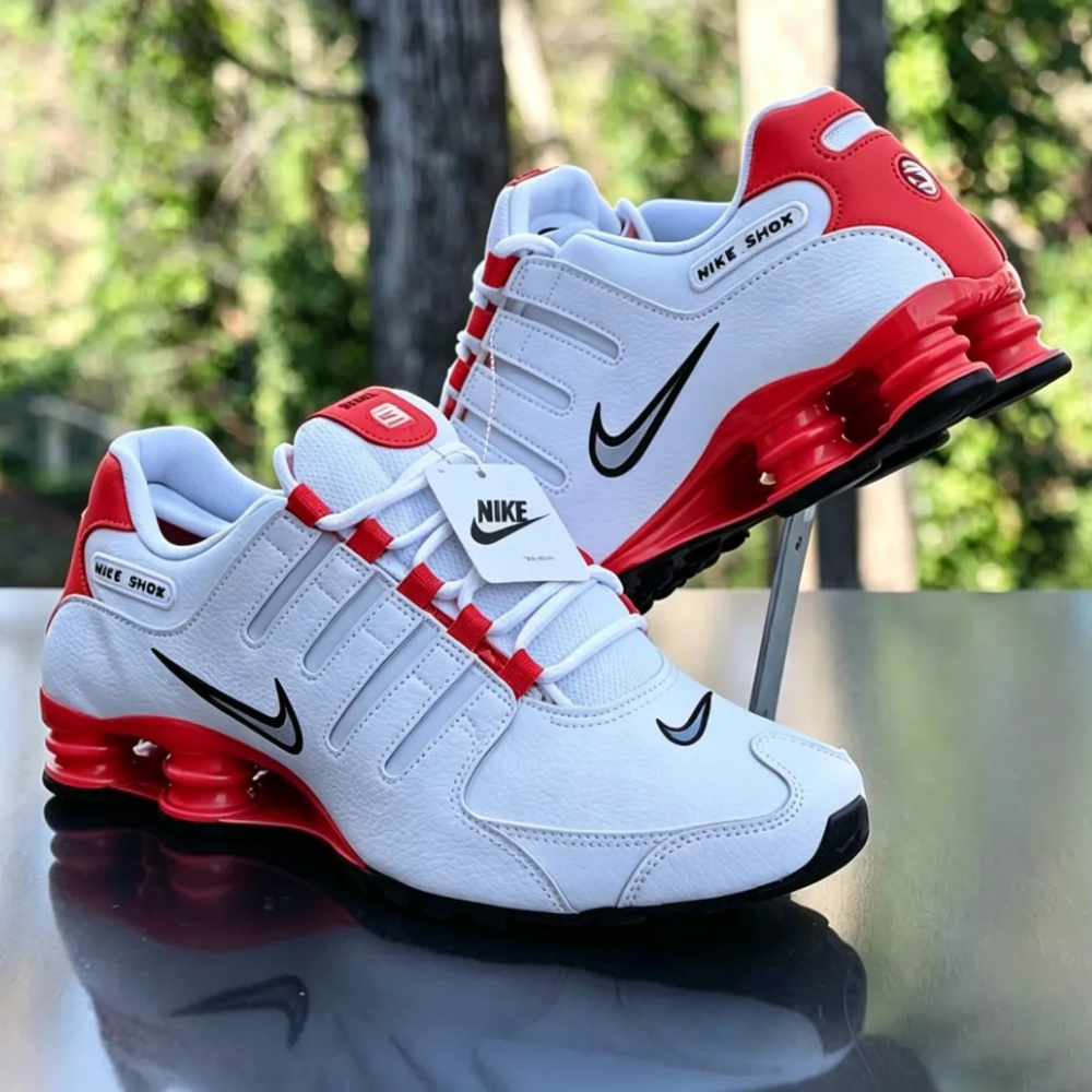 Męskie buty sportowe z serii Nike Shox