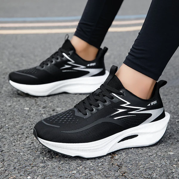 Buty do biegania z amortyzacją i siateczkową cholewką