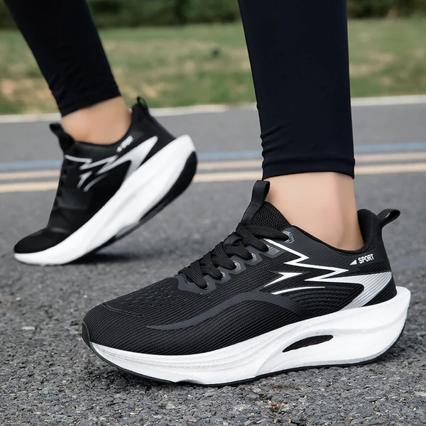 Buty do biegania z amortyzacją i siateczkową cholewką