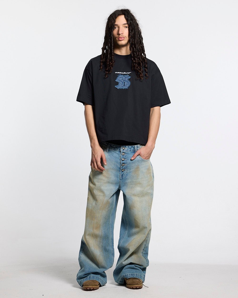 DISTRESSED DOLLAR TEE BLACK