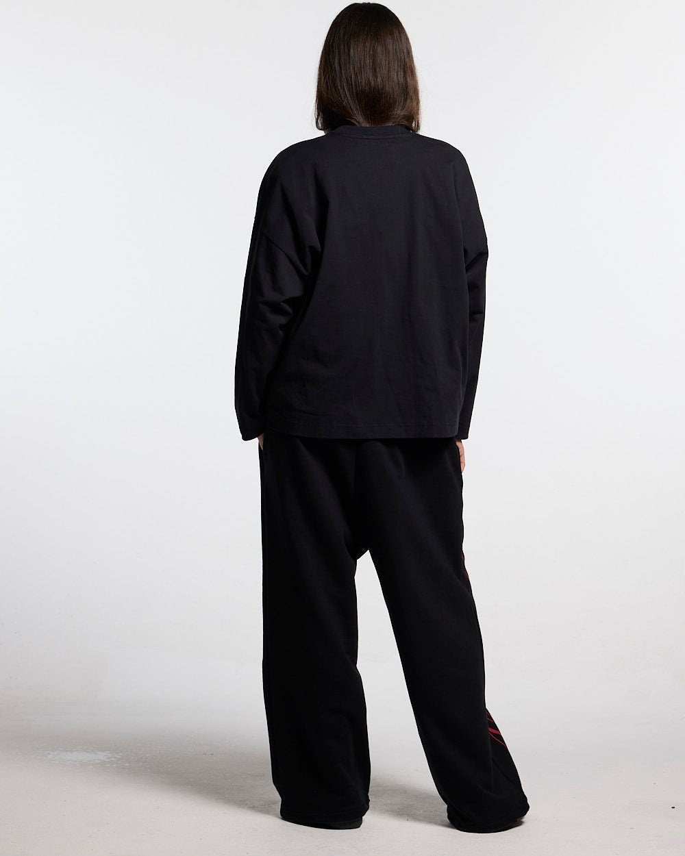 SCRIPT LONGSLEEVE BLACK