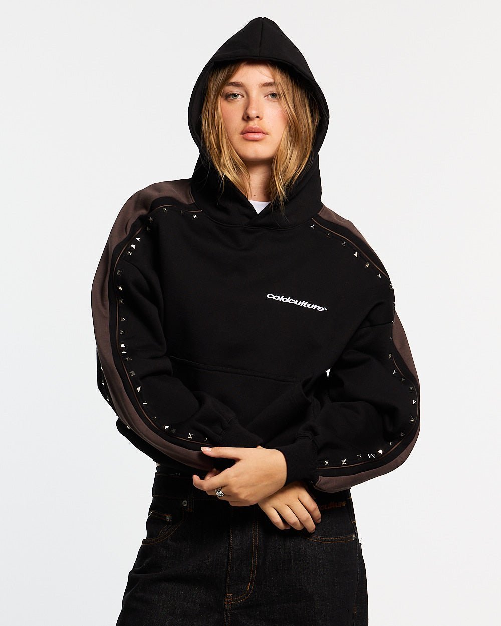 SCRIPT STUDS HOODIE BLACK