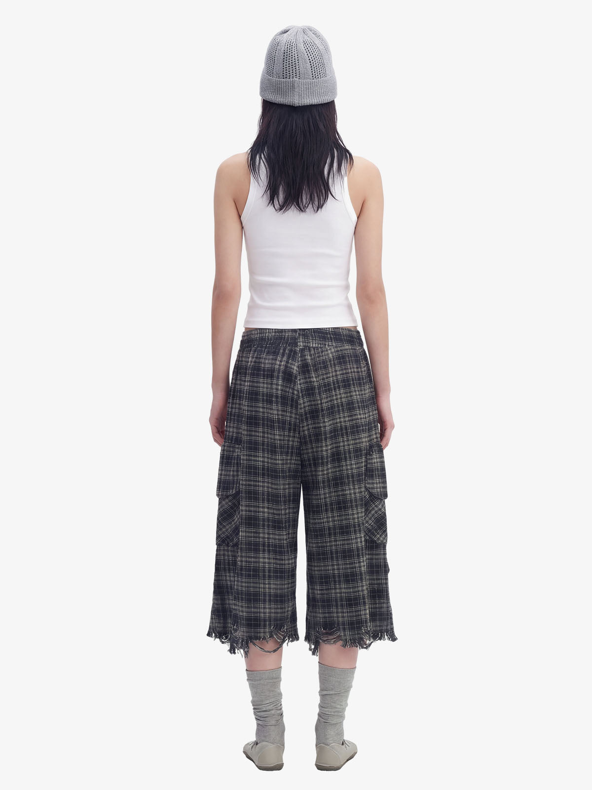Plaid Linen-Blend Distressed Cargo Cropped Pants